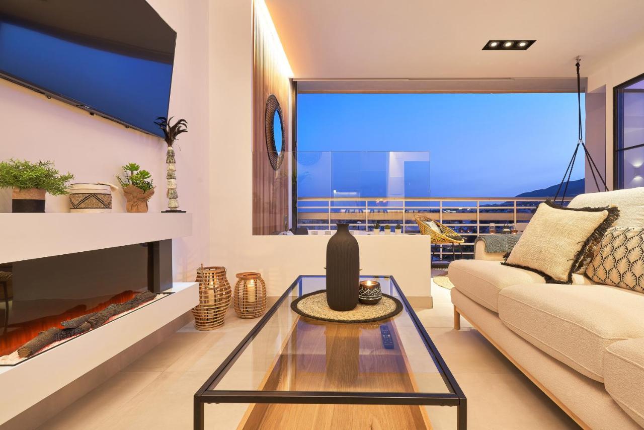 Pura Vida Luxury Apartment With Jacuzzi Torremolinos Exterior photo