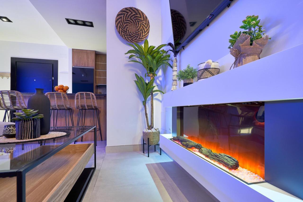 Pura Vida Luxury Apartment With Jacuzzi Torremolinos Exterior photo